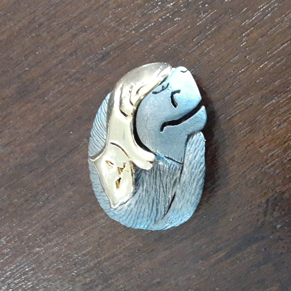 Ultra Craft Signed Brooch/ Pen dog and cat pewter and gold tone